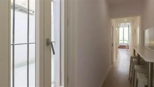 Rooms in Barcelona Ciutat Vella - photo 6