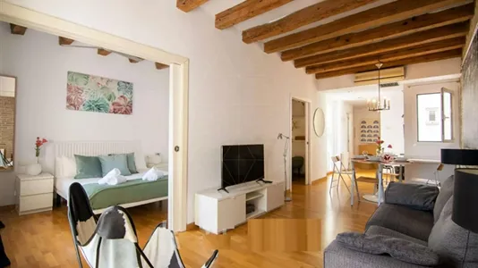 Apartments in Barcelona Eixample - photo 9