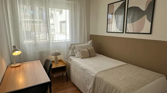 Rooms in Madrid Carabanchel - photo 1