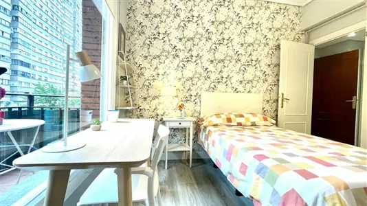 Rooms in Bilbao - photo 7