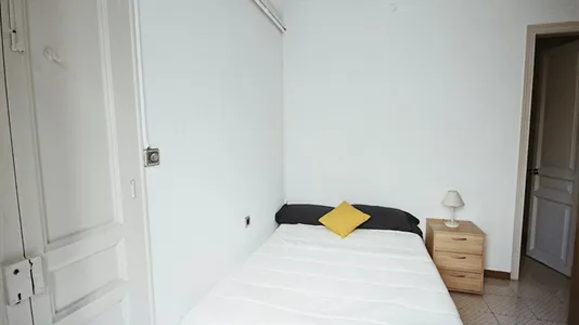 Rooms in Barcelona Eixample - photo 3