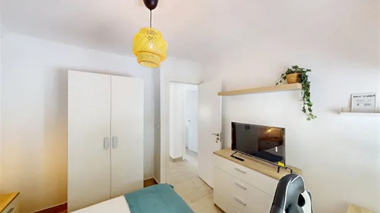 Rooms in Jerez de la Frontera - photo 3