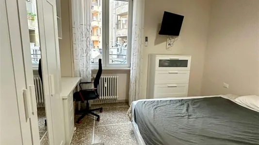 Rooms in Roma Municipio II – Parioli/Nomentano - photo 4