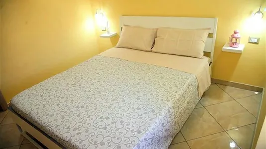 Rooms in Napoli Municipalità 2 - photo 4