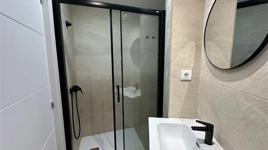 Rooms in Madrid Tetuán - photo 9