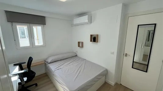 Rooms in Valencia Extramurs - photo 2