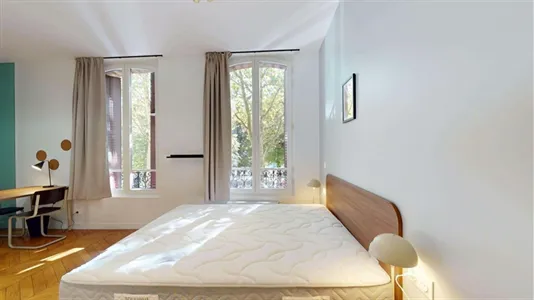 Rooms in Saint-Denis - photo 9