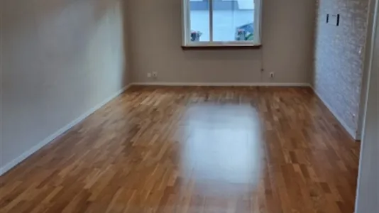 Houses in Södertälje - photo 9