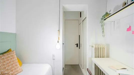 Rooms in Madrid Centro - photo 5