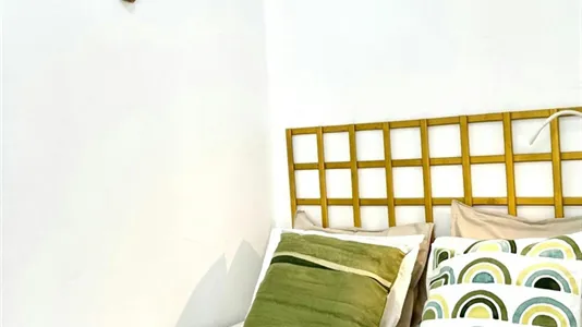 Rooms in Madrid Centro - photo 2