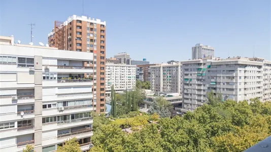 Rooms in Madrid Centro - photo 9