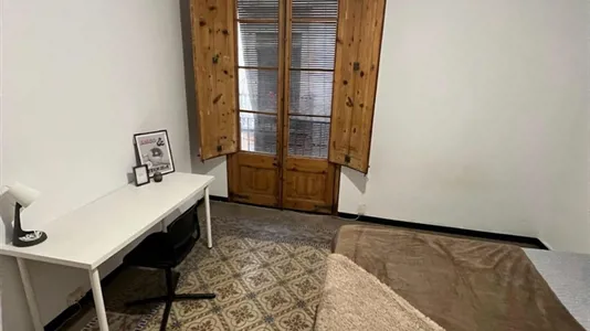 Rooms in Barcelona Ciutat Vella - photo 3