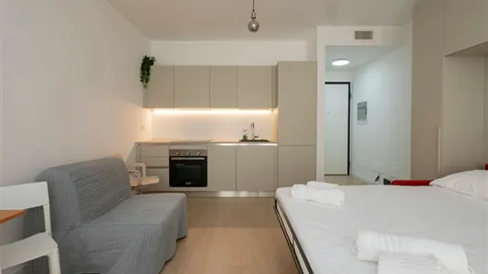 Apartments in Milano Zona 6 - Barona, Lorenteggio - photo 9