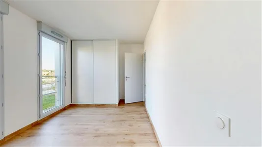Apartments in Toulouse - photo 2