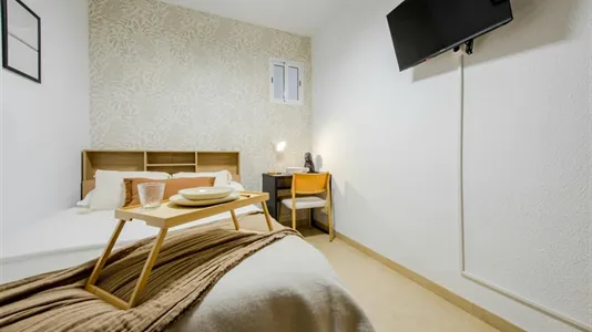 Rooms in Madrid Retiro - photo 2