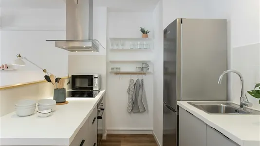 Apartments in Barcelona Ciutat Vella - photo 9