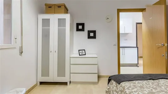 Rooms in Valencia Ciutat Vella - photo 3