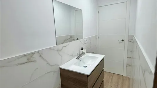 Rooms in Mislata - photo 8