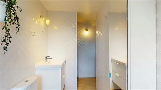 Rooms in Fontainebleau - photo 8