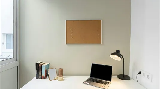 Rooms in Barcelona Eixample - photo 6