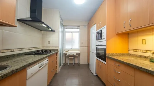 Rooms in Granada - photo 7