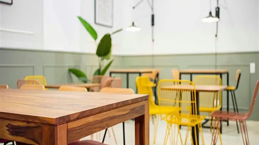 Rooms in Madrid Centro - photo 8