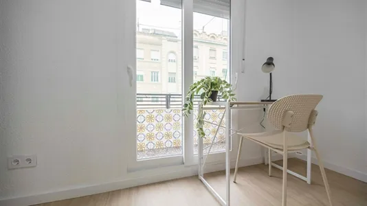 Rooms in el Camí de Vera - photo 4