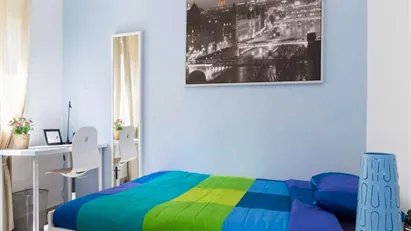 Room for rent in Milano Zona 1 - Centro storico, Milan