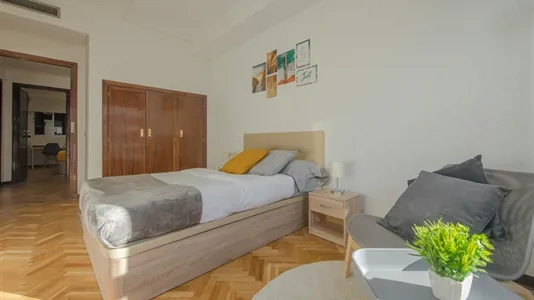 Rooms in Madrid Tetuán - photo 3