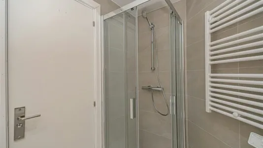 Rooms in Madrid Chamartín - photo 6