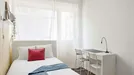 Room for rent, Lisbon (region), <span class="blurred street" onclick="ProcessAdRequest(13612340)"><span class="hint">See streetname</span>[xxxxxxxxxxxxx]</span>