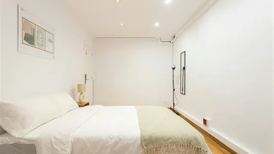 Rooms in Barcelona Eixample - photo 3