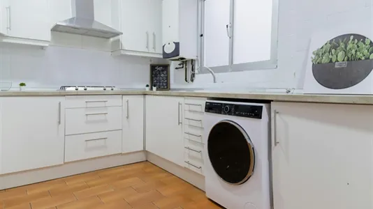 Rooms in Valencia Ciutat Vella - photo 5