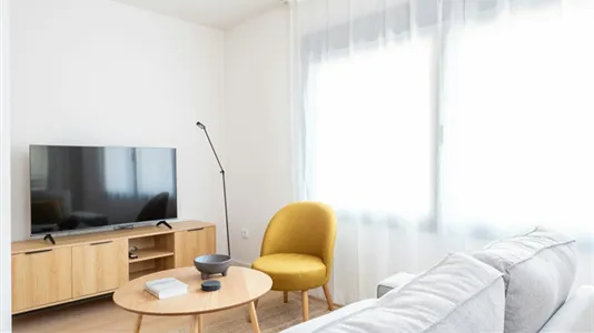 Rooms in Madrid Ciudad Lineal - photo 10