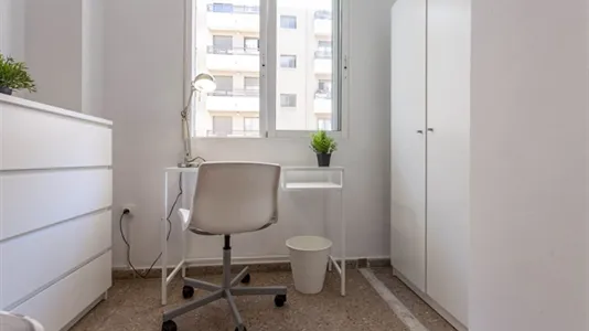 Rooms in Valencia La Zaidía - photo 9