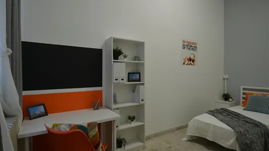 Rooms in Reggio nell'Emilia - photo 4