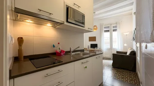 Apartments in Barcelona Ciutat Vella - photo 6