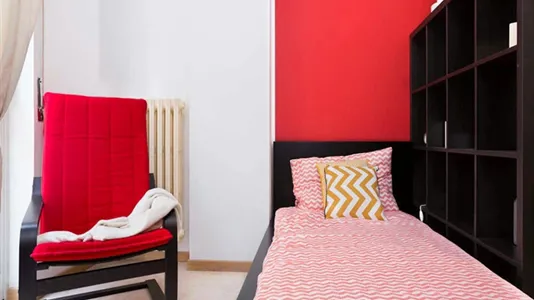 Rooms in Milano Zona 8 - Fiera, Gallaratese, Quarto Oggiaro - photo 8