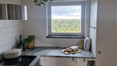 Ljus och välplanerad tvåa i Aspudden!