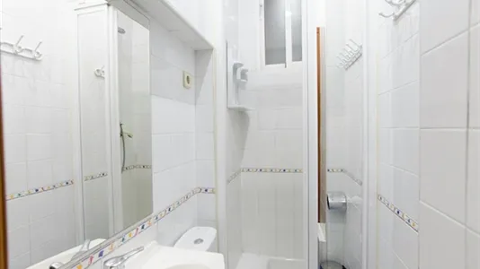 Rooms in Madrid Chamberí - photo 8