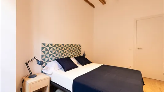 Apartments in Barcelona Ciutat Vella - photo 9