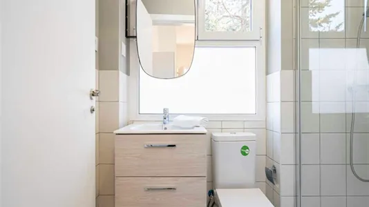 Rooms in Madrid Chamberí - photo 7