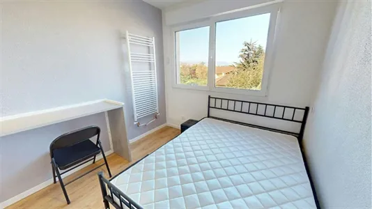 Rooms in Saint-Julien-en-Genevois - photo 2