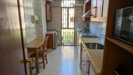 Rooms in Córdoba - photo 5