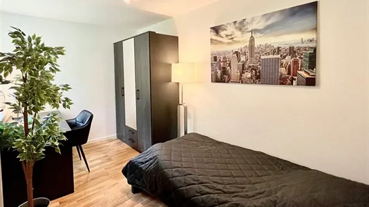 Rooms in Munich Berg am Laim - photo 2