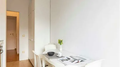 Room for rent in Milano Zona 1 - Centro storico, Milan