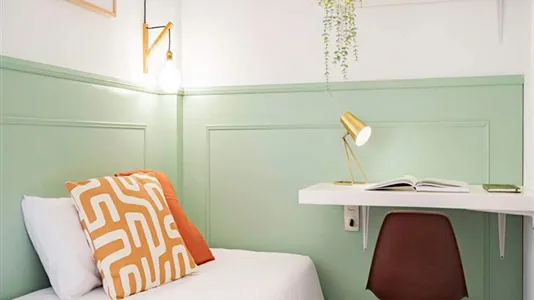 Rooms in Madrid Centro - photo 4