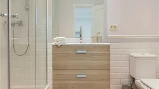 Rooms in Madrid Centro - photo 7