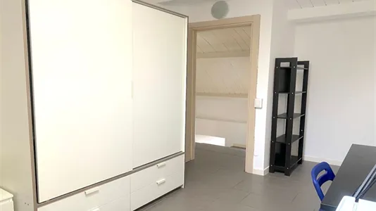 Rooms in Roma Municipio VI – Roma Delle Torri - photo 6