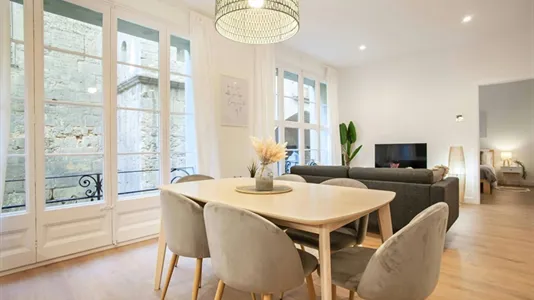 Apartments in Barcelona Ciutat Vella - photo 5